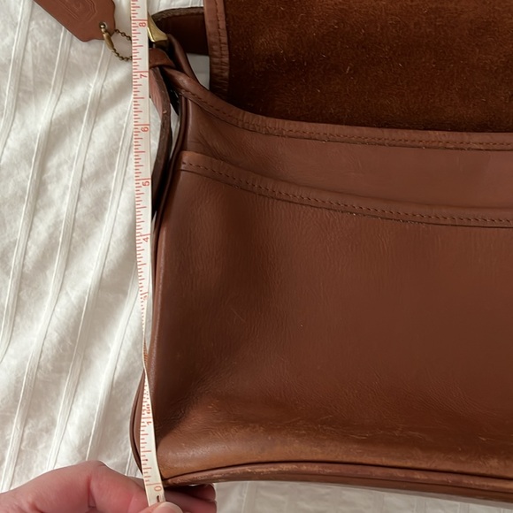 Coach leather camera crossbody bag - Picture 7 of 10